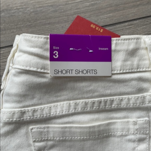 BNWT Target Mossimo white shorts size 03 - Picture 3 of 3